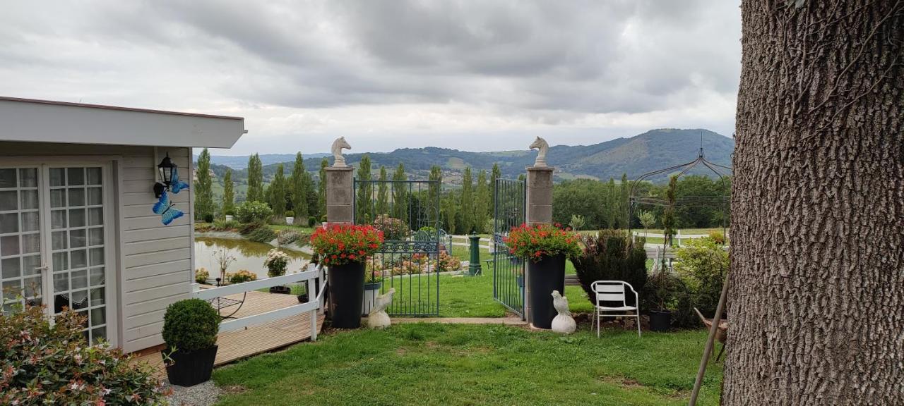 Domaine Le Lanis D'hôtes Avec Piscine Et