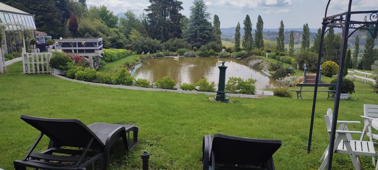 Domaine Le Lanis D'hôtes Avec Piscine Et *