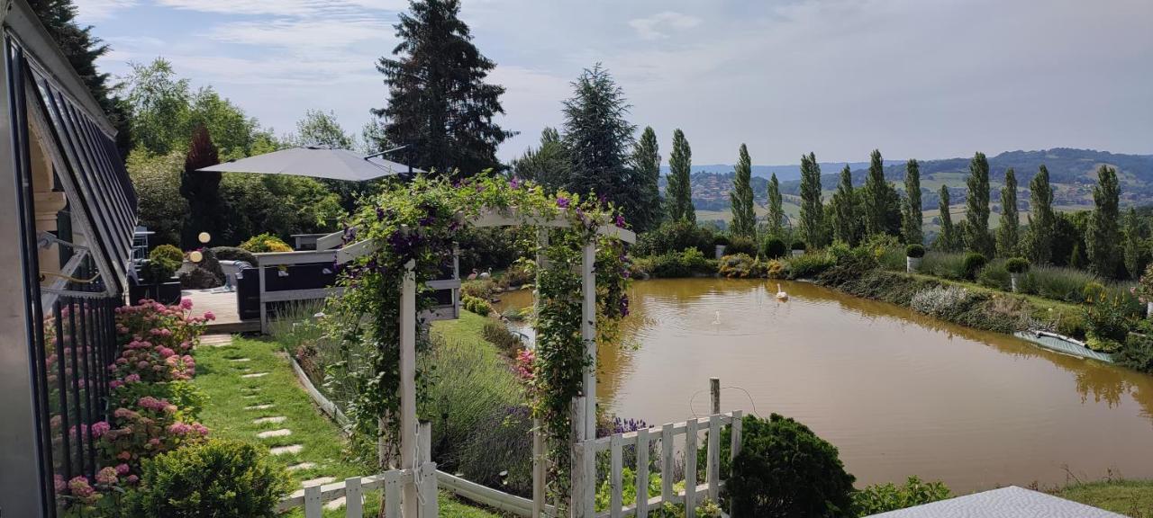 Domaine Le Lanis D'hôtes Avec Piscine Et Alojamento de Acomodação e Pequeno-almoço Saint-Girons (Ariege)