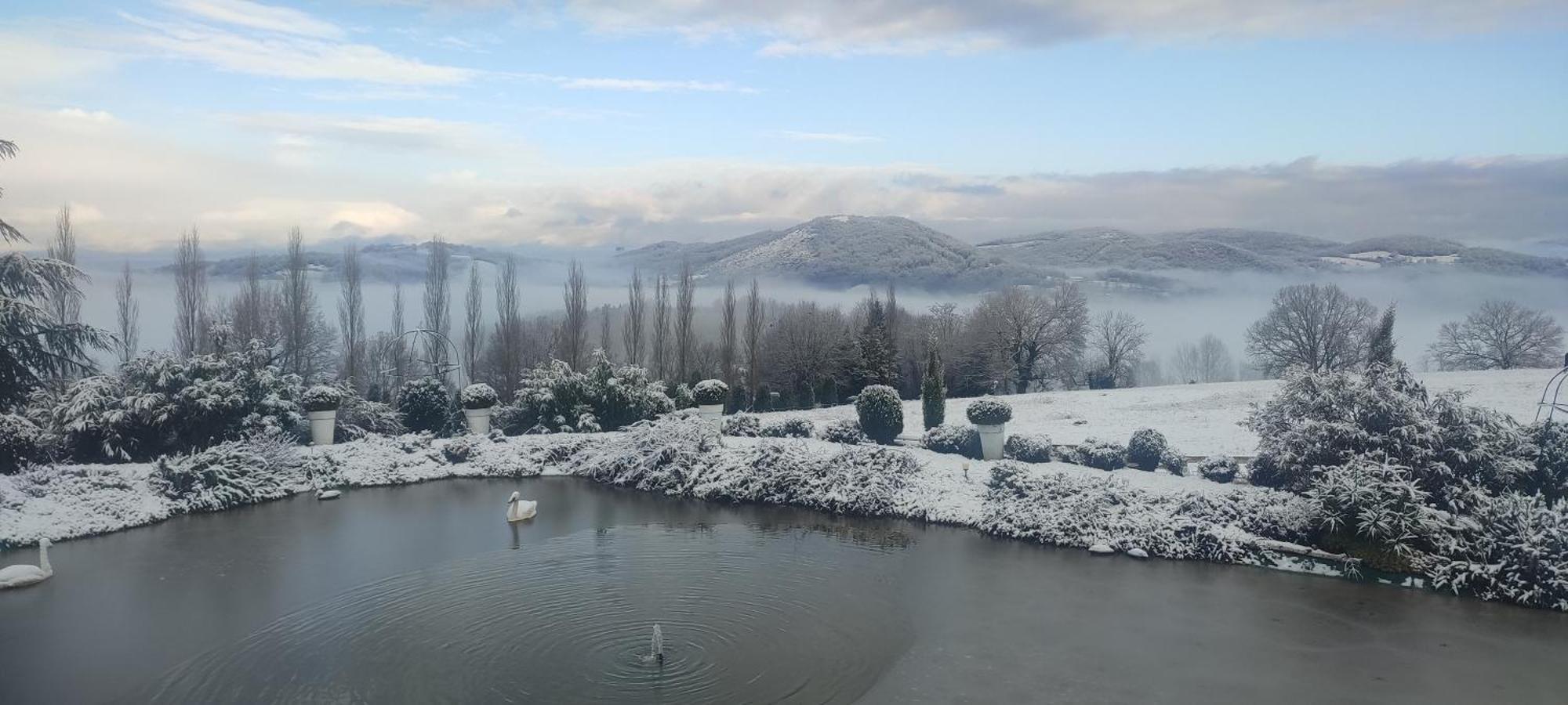 Bed & Breakfast Domaine Le Lanis Chambre D'Hotes Piscine Spa Privatise Sur Reservation Saint-Girons (Ariege)
