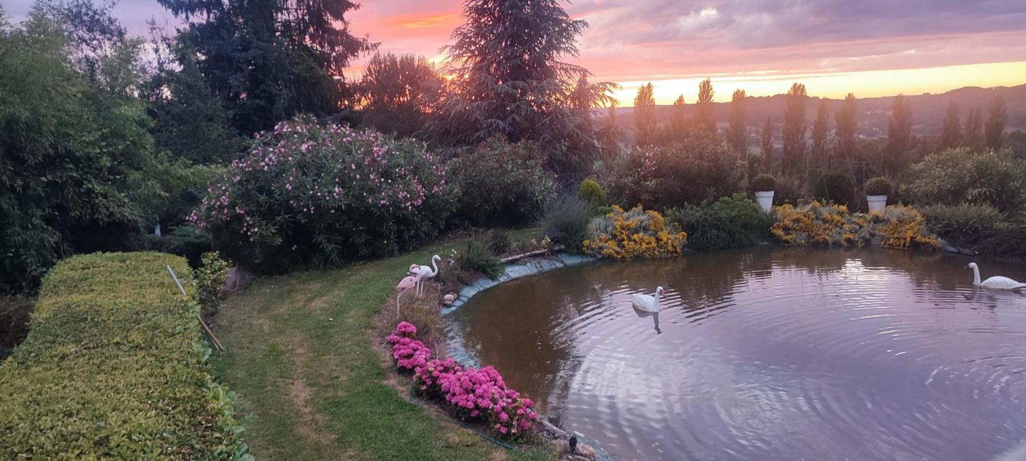 Alojamento de Acomodação e Pequeno-almoço Domaine Le Lanis D'hôtes Avec Piscine Et *