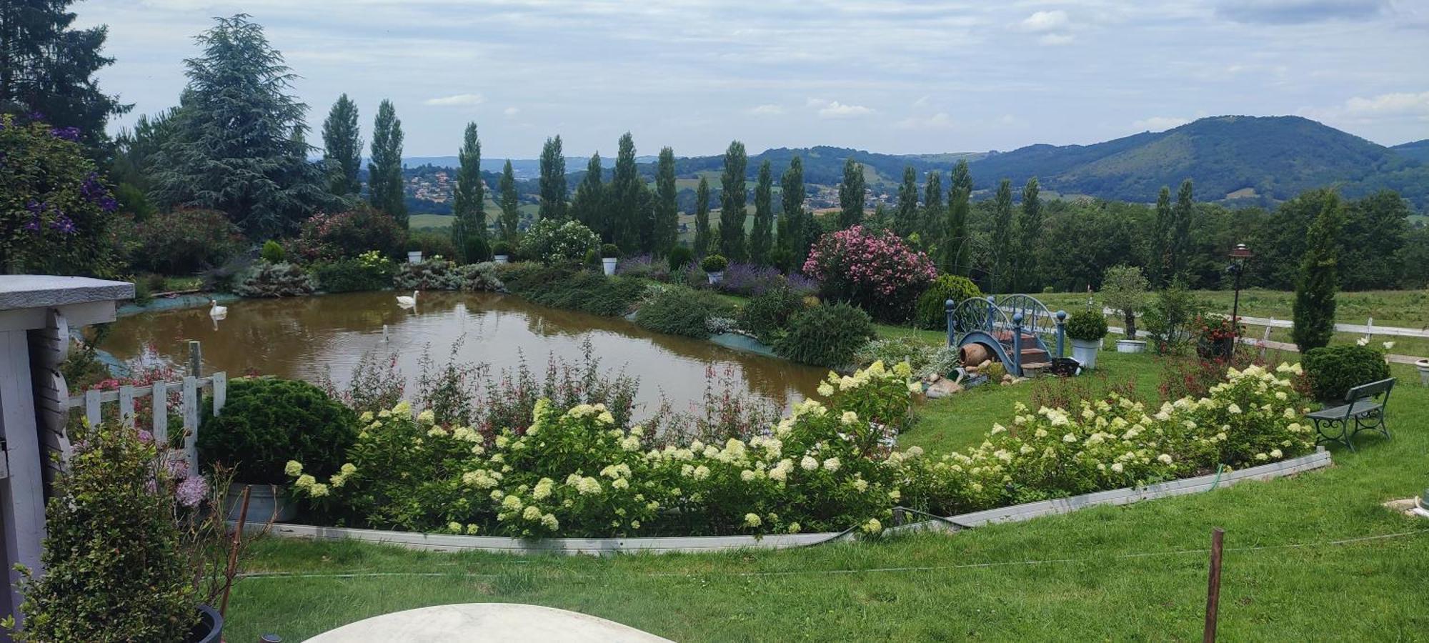 Alojamento de Acomodação e Pequeno-almoço Domaine Le Lanis D'hôtes Avec Piscine Et Saint-Girons (Ariege)